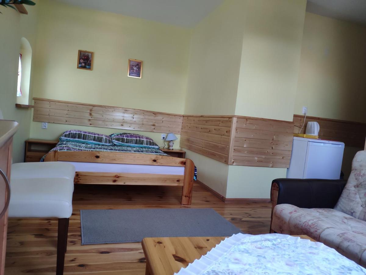 Apartamenty Wakacyjne Nad Jeziorem Juksty Mragowo Exterior photo